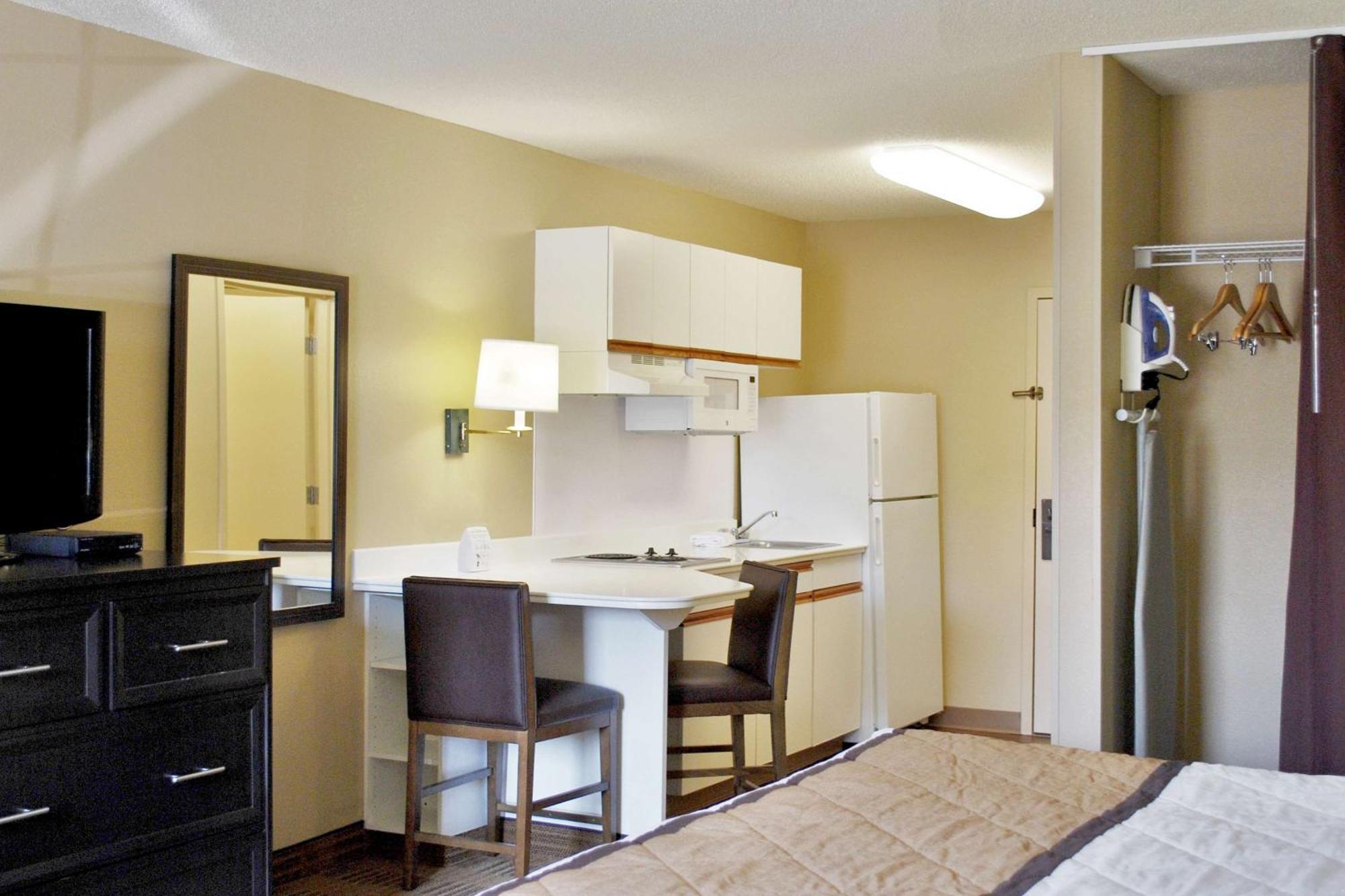 Extended Stay America Suites - Atlanta - Marietta - Powers Ferry Rd Sandy Springs Exterior foto