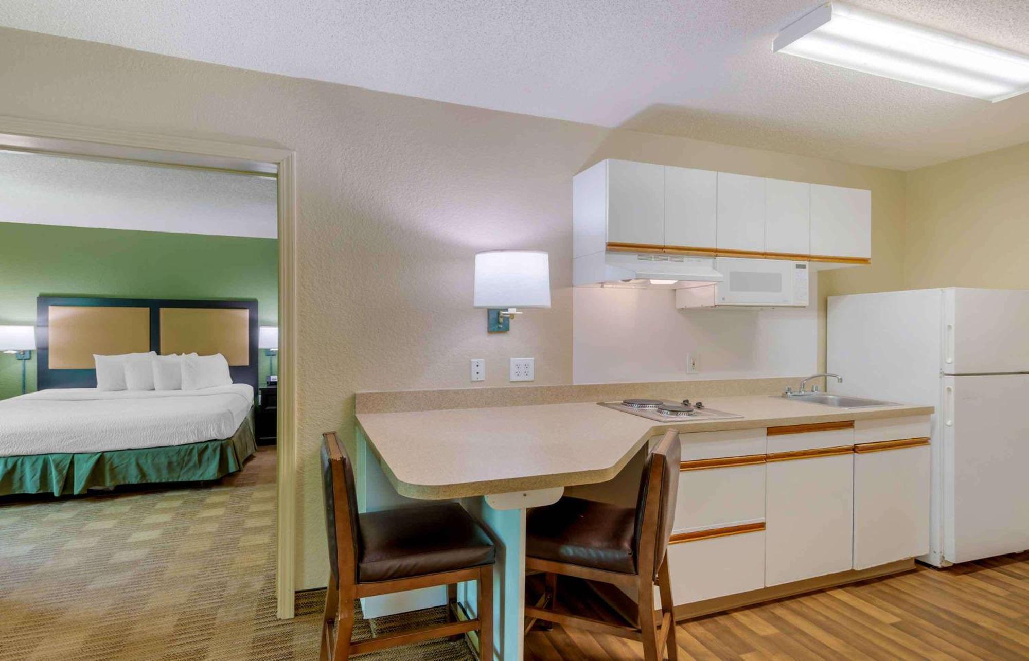 Extended Stay America Suites - Atlanta - Marietta - Powers Ferry Rd Sandy Springs Exterior foto